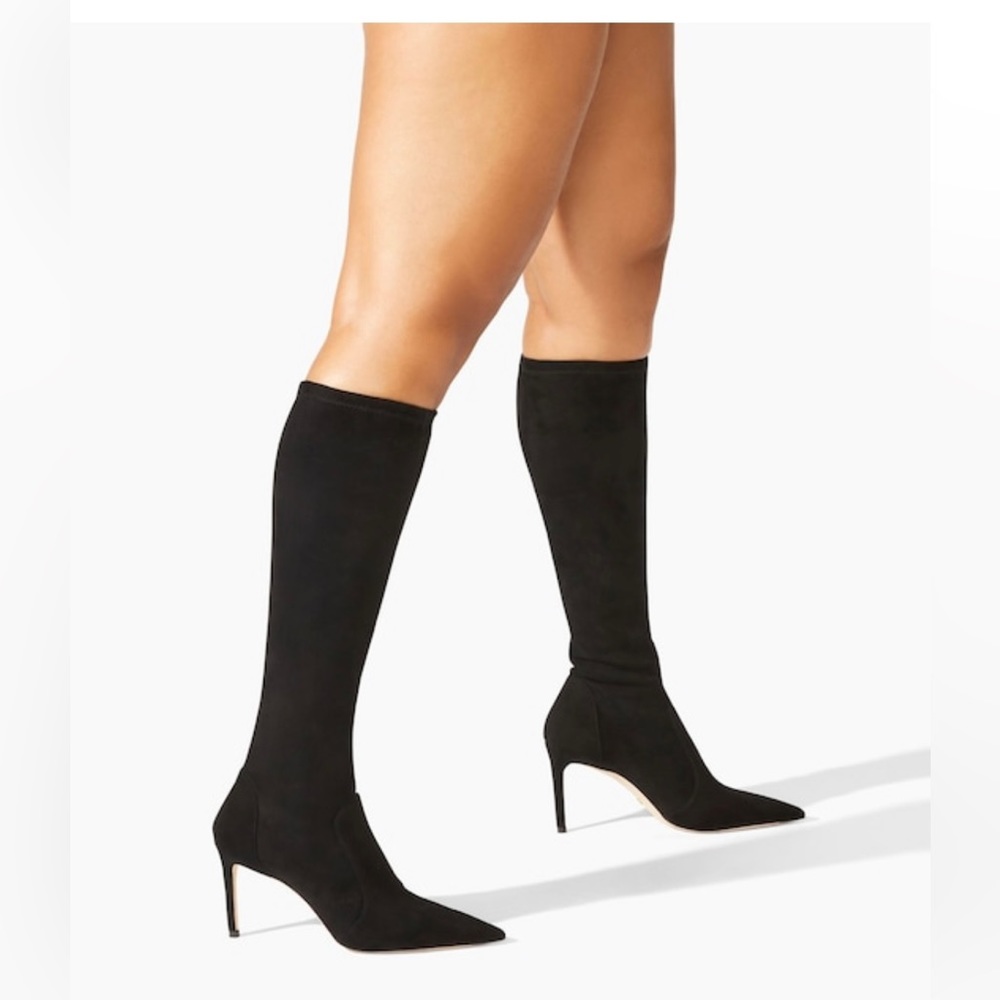 Stuart Weitzman 85 To The Knee stretch boot. NEVER WORN! Still wrapped in box